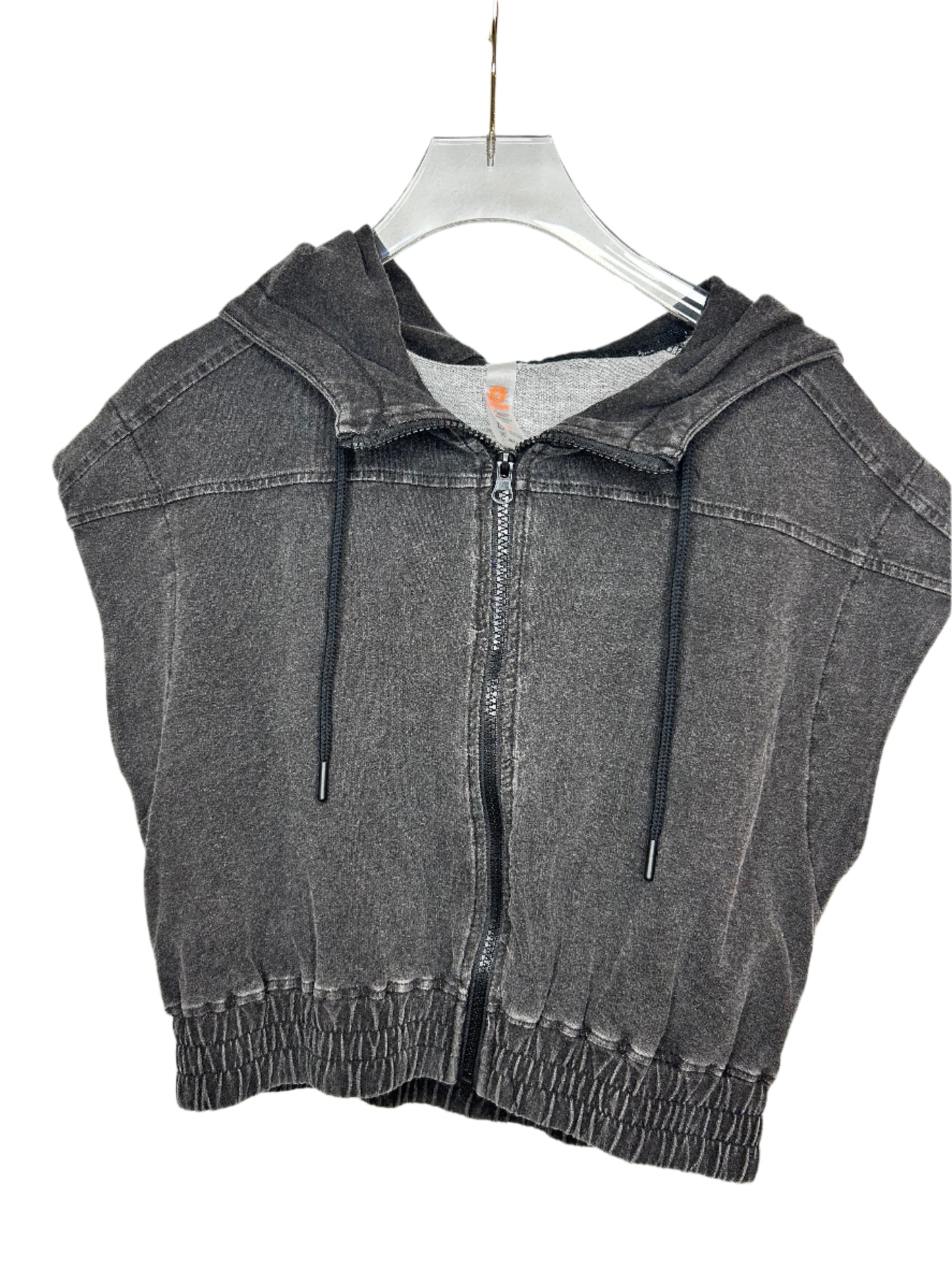 SLEEVELESS HOODIE - BLACK