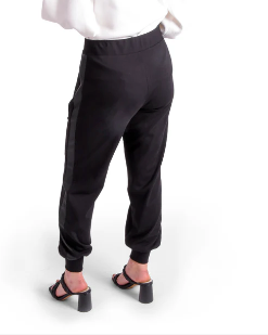 DOWNTOWN JOGGER - BLACK PONTE