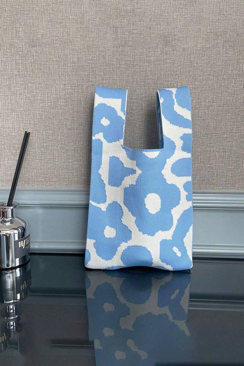 KNITTED HANDBAG - BLUE